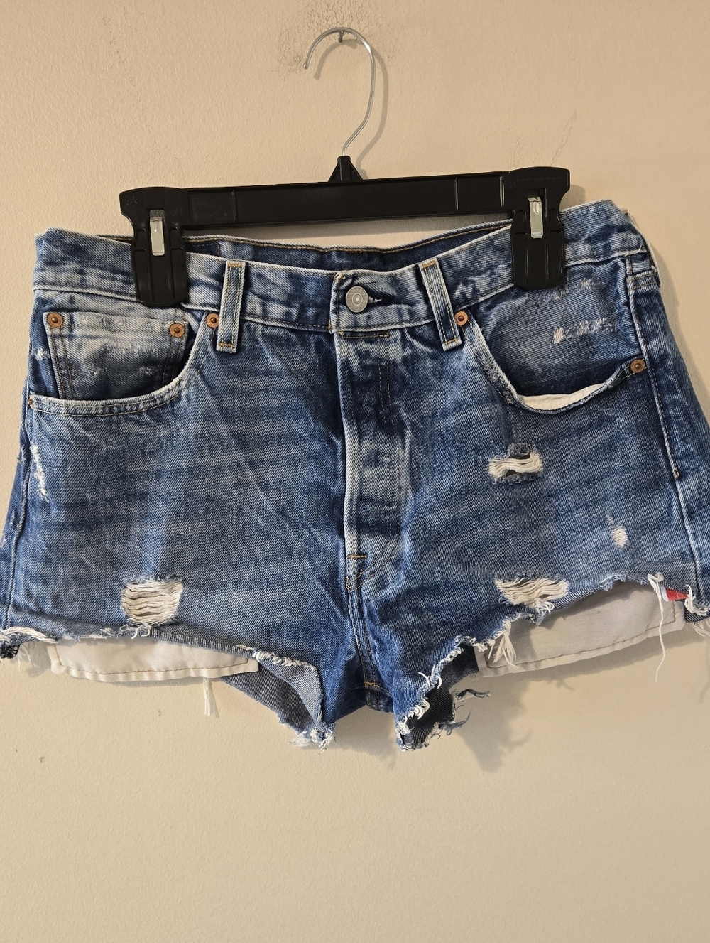 Levi’s 501 Cutoff Denim Shorts Distressed Raw Hem Medium Wash W33